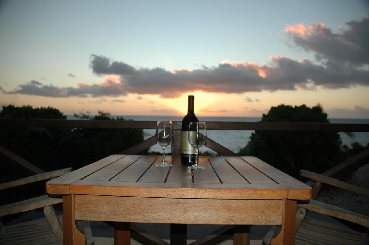 Hotel The Sunset Flying Fish Cove Exterior foto